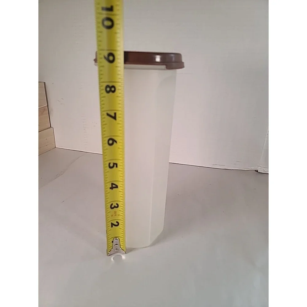Vintage Tupperware Modular Mates Spaghetti Keeper  9” Tall Brown Lid